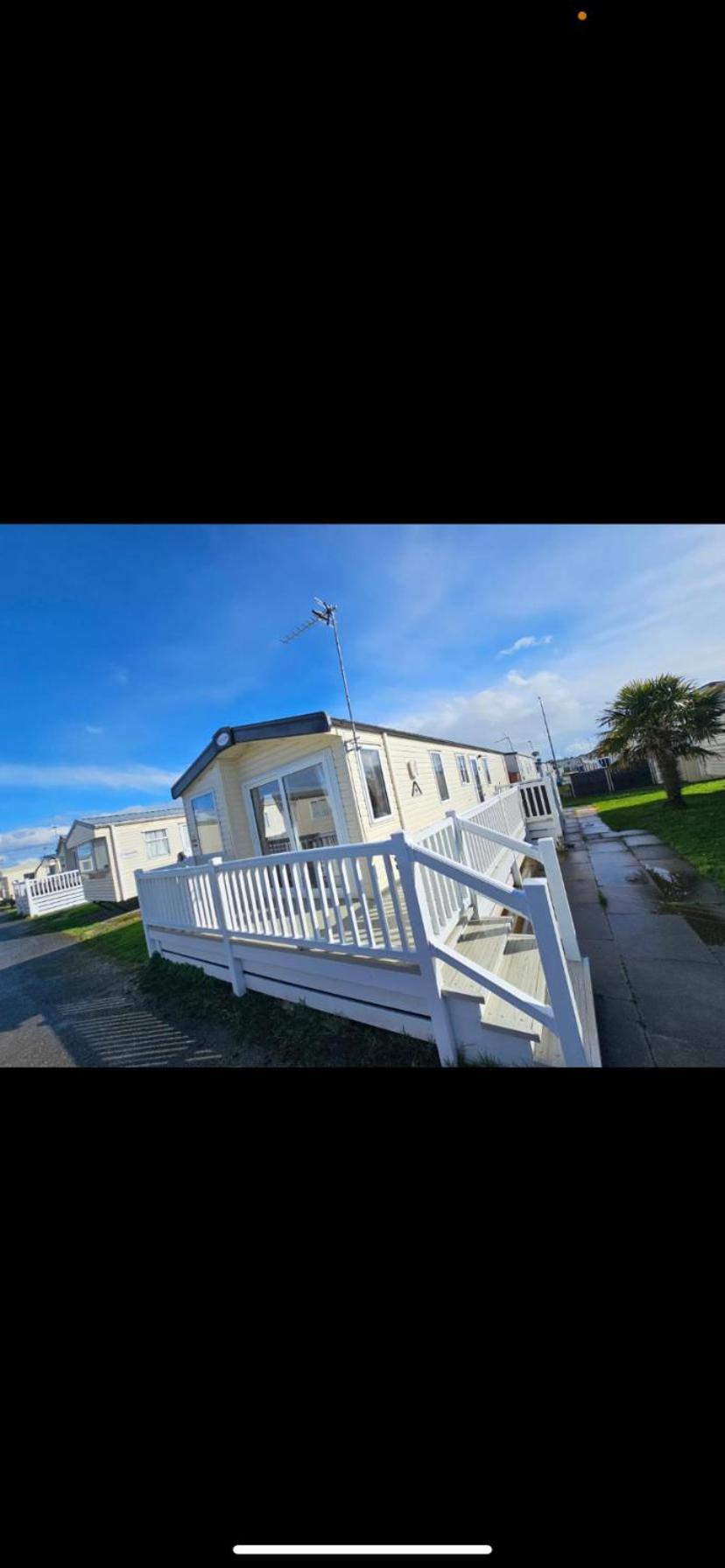 Meliden Caravan Chestnutアパートホテル エクステリア 写真