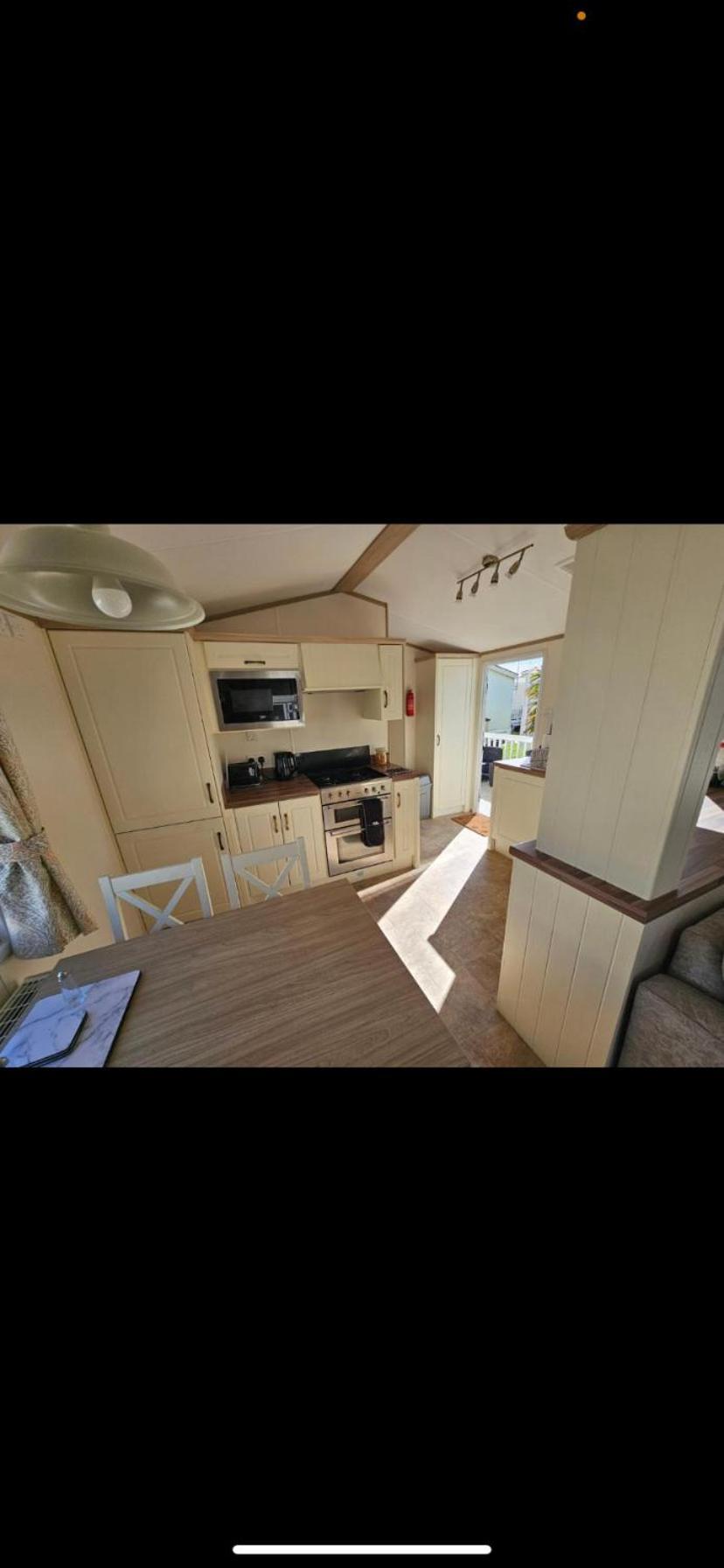 Meliden Caravan Chestnutアパートホテル エクステリア 写真